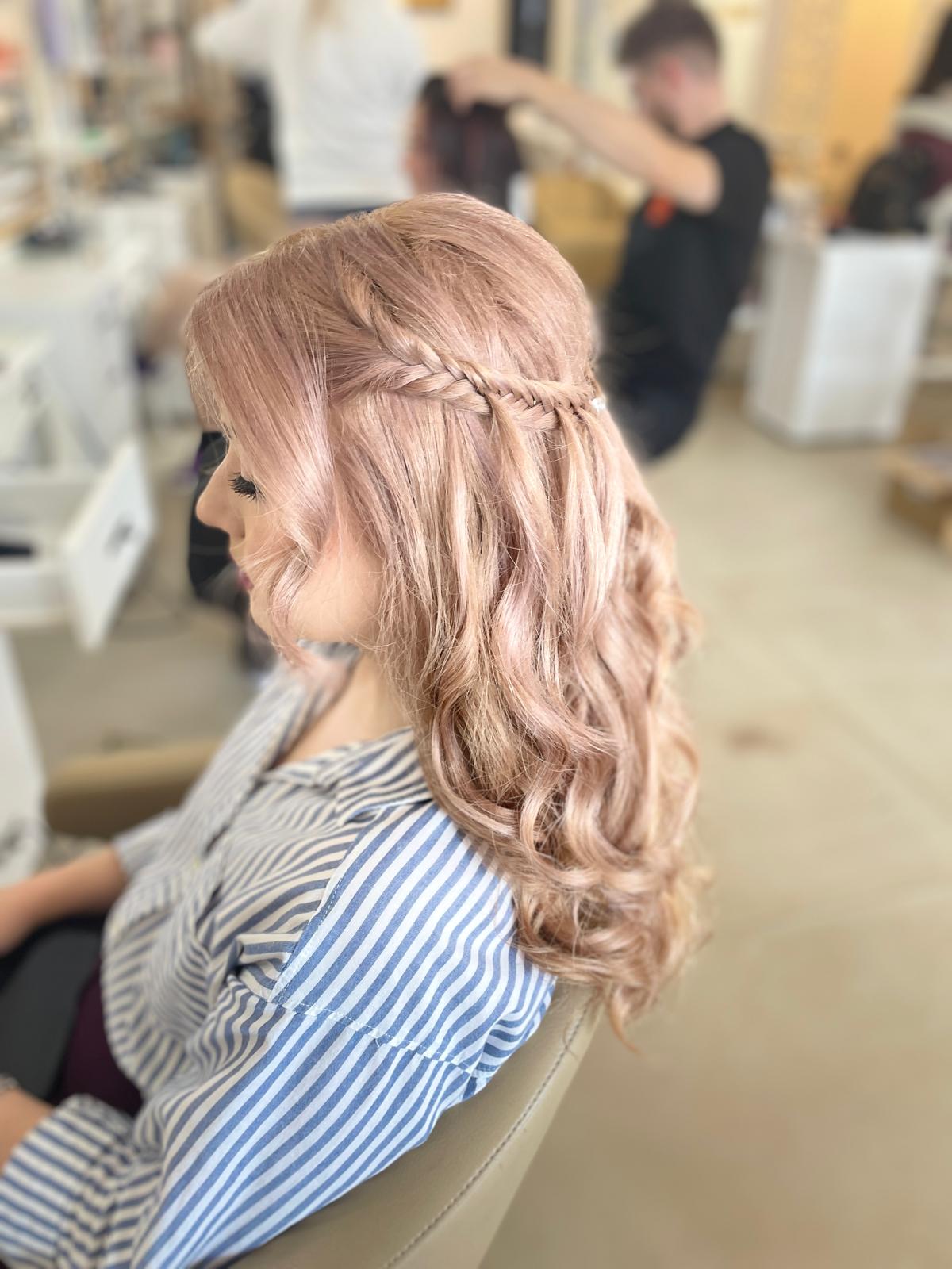 WhatsApp Image 2025-03-07 à 21.53.37_f546f64a